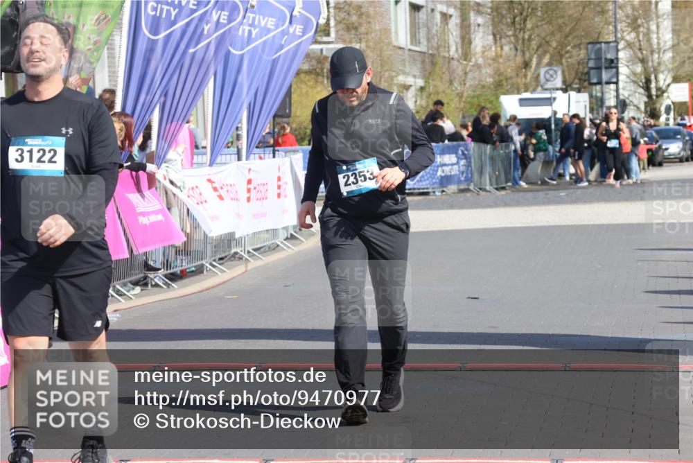 12.04.2026 - 45. Internationalen Wilhelmsburger Insellauf Strokosch-Dieckow http://msf.ph/oto/9470977 12.04.2026 11:26:55 Ziel 3122, 2353 meine-sportfotos.de