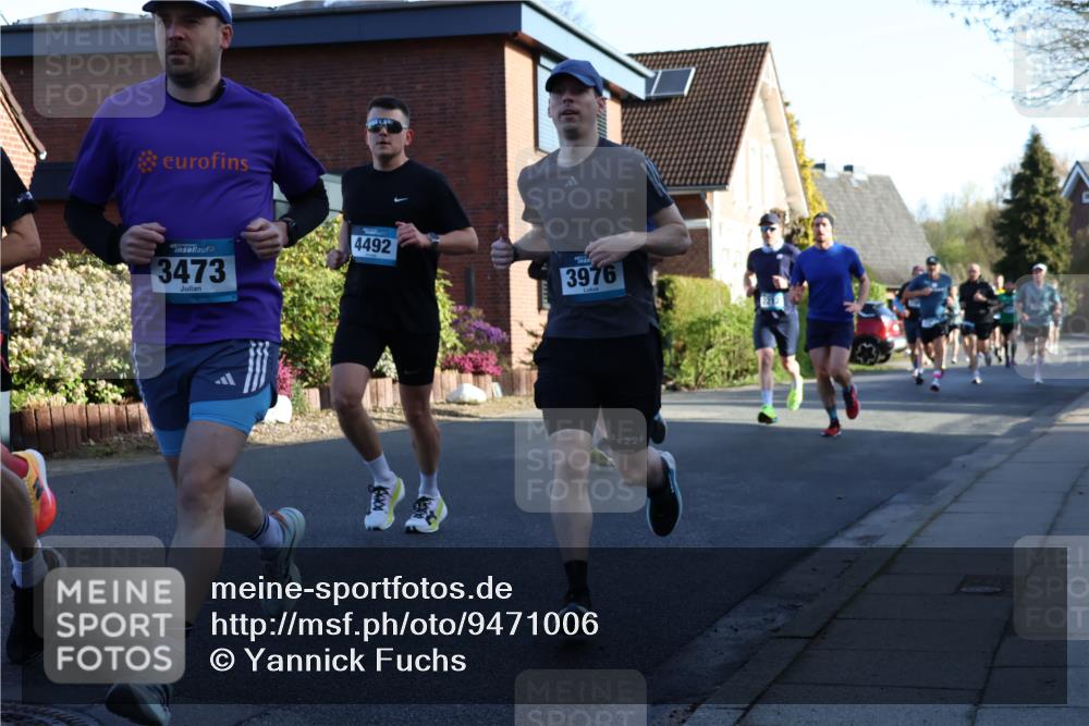 12.04.2026 - 45. Internationalen Wilhelmsburger Insellauf Yannick Fuchs http://msf.ph/oto/9471006 12.04.2026 08:55:32 Laufen 3473, 4492, 3976, 226 meine-sportfotos.de
