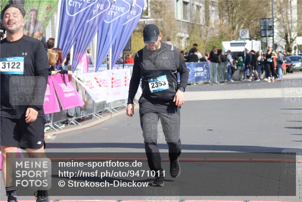 12.04.2026 - 45. Internationalen Wilhelmsburger Insellauf Strokosch-Dieckow http://msf.ph/oto/9471011 12.04.2026 11:26:56 Ziel 3122, 2353 meine-sportfotos.de