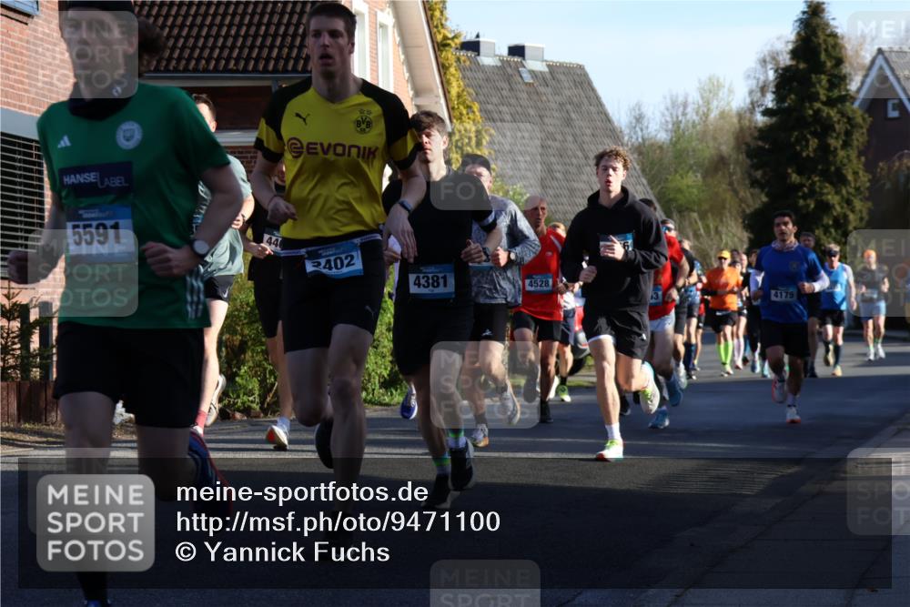 12.04.2026 - 45. Internationalen Wilhelmsburger Insellauf Yannick Fuchs http://msf.ph/oto/9471100 12.04.2026 08:55:40 Laufen 5591, 44, 2402, 4381, 4528, 4175 meine-sportfotos.de