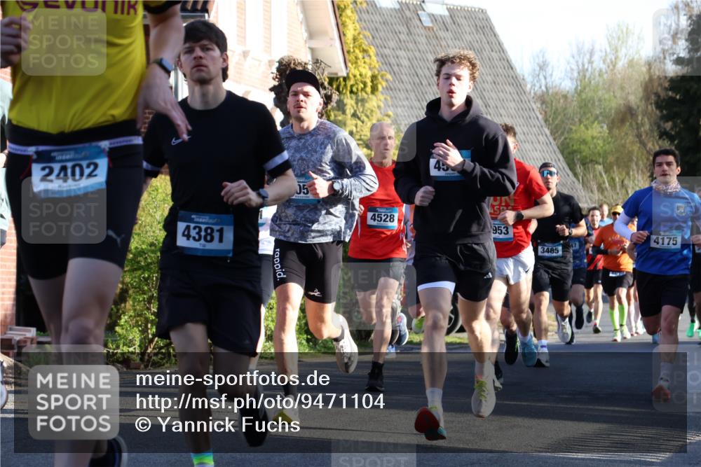 12.04.2026 - 45. Internationalen Wilhelmsburger Insellauf Yannick Fuchs http://msf.ph/oto/9471104 12.04.2026 08:55:41 Laufen 2402, 4381, 05, 4528, 45, 953, 4175, 3485 meine-sportfotos.de