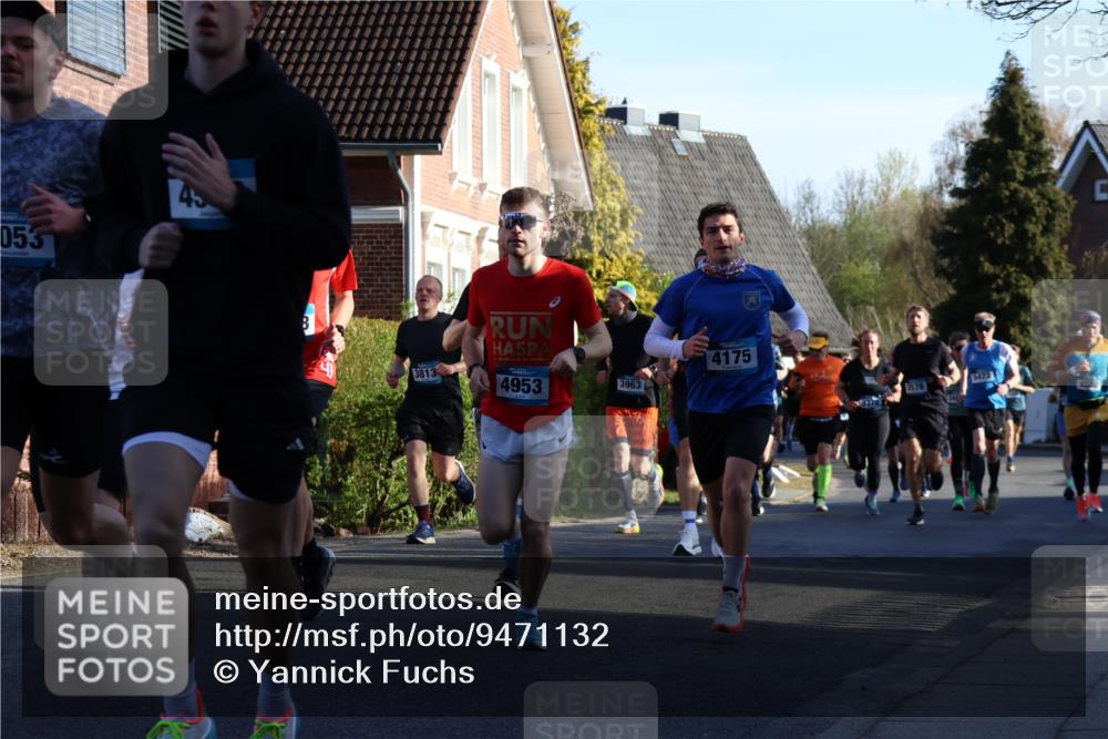 12.04.2026 - 45. Internationalen Wilhelmsburger Insellauf Yannick Fuchs http://msf.ph/oto/9471132 12.04.2026 08:55:43 Laufen 053, 45, 3813, 3963, 4953, 4175, 3578 meine-sportfotos.de