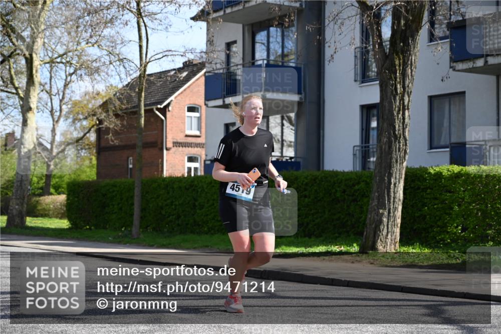 12.04.2026 - 45. Internationalen Wilhelmsburger Insellauf J. Mangold http://msf.ph/oto/9471214 12.04.2026 11:25:04 Ziel 4146, 4519, 5559, 2025, 2025, 2542, 3168, 3775 meine-sportfotos.de