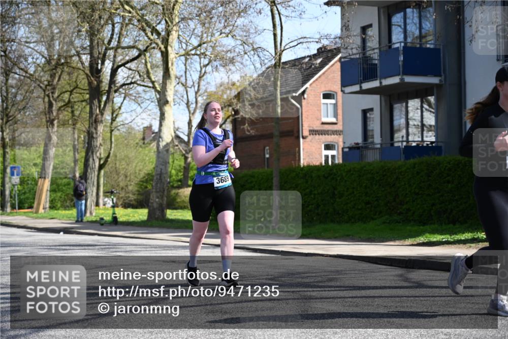 12.04.2026 - 45. Internationalen Wilhelmsburger Insellauf J. Mangold http://msf.ph/oto/9471235 12.04.2026 11:25:22 Ziel 4519, 5559, 2025, 2542, 3168, 3775, 3253 meine-sportfotos.de