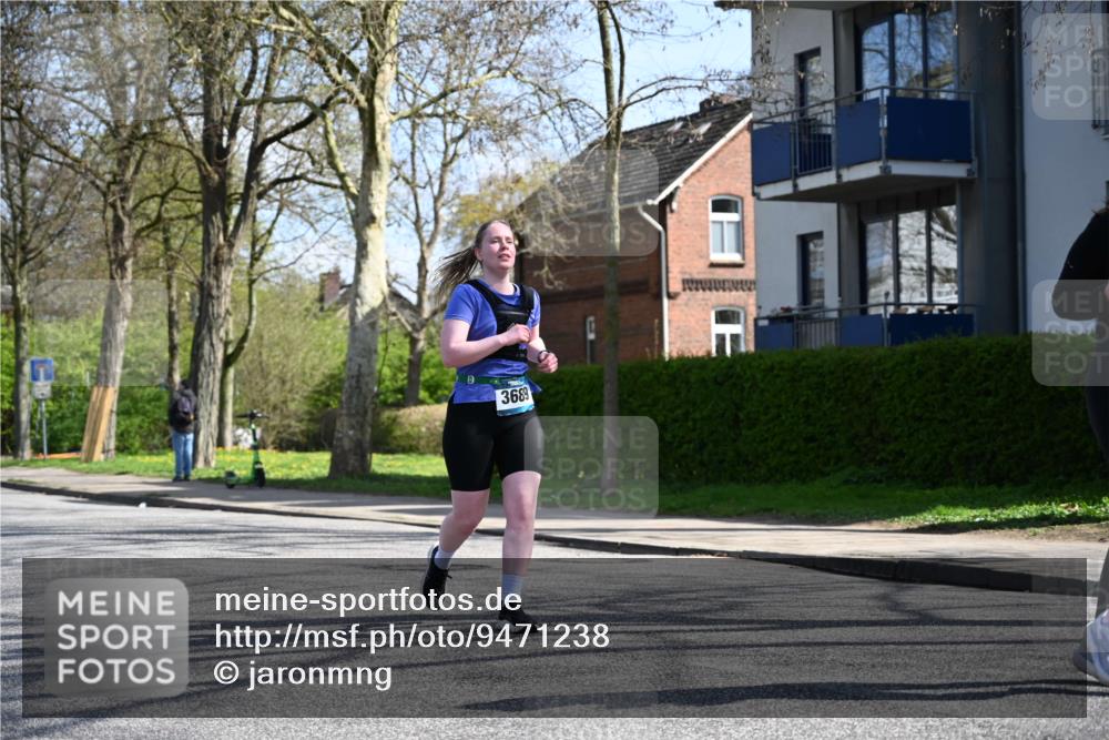 12.04.2026 - 45. Internationalen Wilhelmsburger Insellauf J. Mangold http://msf.ph/oto/9471238 12.04.2026 11:25:22 Ziel 4519, 5559, 2025, 2542, 3168, 3775, 3253 meine-sportfotos.de