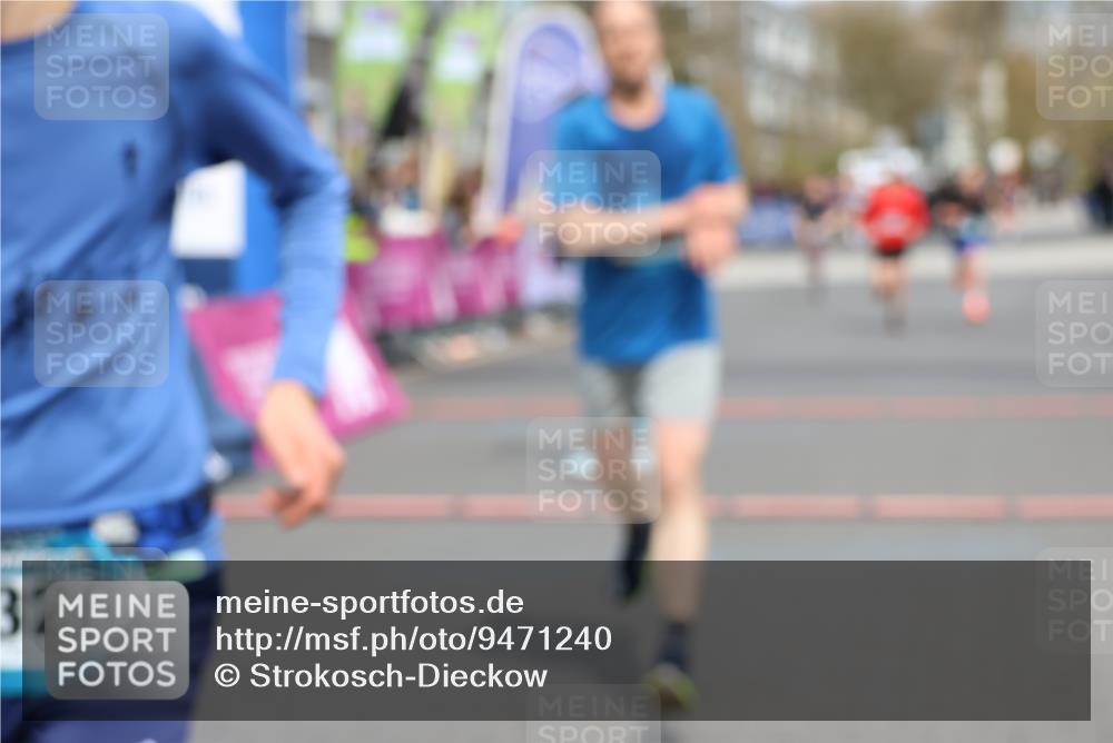 12.04.2026 - 45. Internationalen Wilhelmsburger Insellauf Strokosch-Dieckow http://msf.ph/oto/9471240 12.04.2026 12:52:16 Ziel 5809, 5326, 2787, 5627, 5493, 4560 meine-sportfotos.de