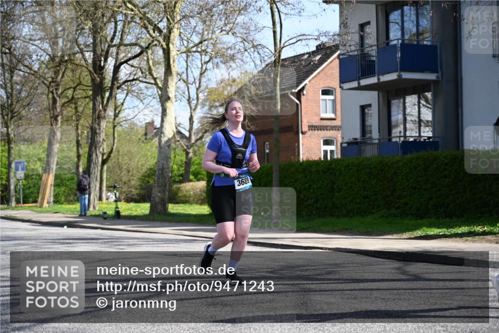12.04.2026 - 45. Internationalen Wilhelmsburger Insellauf J. Mangold http://msf.ph/oto/9471243 12.04.2026 11:25:22 Ziel 4519, 5559, 2025, 2542, 3168, 3775, 3253 meine-sportfotos.de