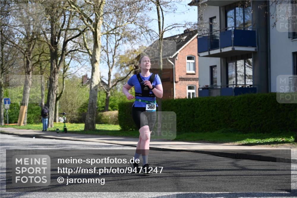12.04.2026 - 45. Internationalen Wilhelmsburger Insellauf J. Mangold http://msf.ph/oto/9471247 12.04.2026 11:25:23 Ziel 5559, 2025, 2542, 3168, 3775, 3168, 3775, 3253 meine-sportfotos.de