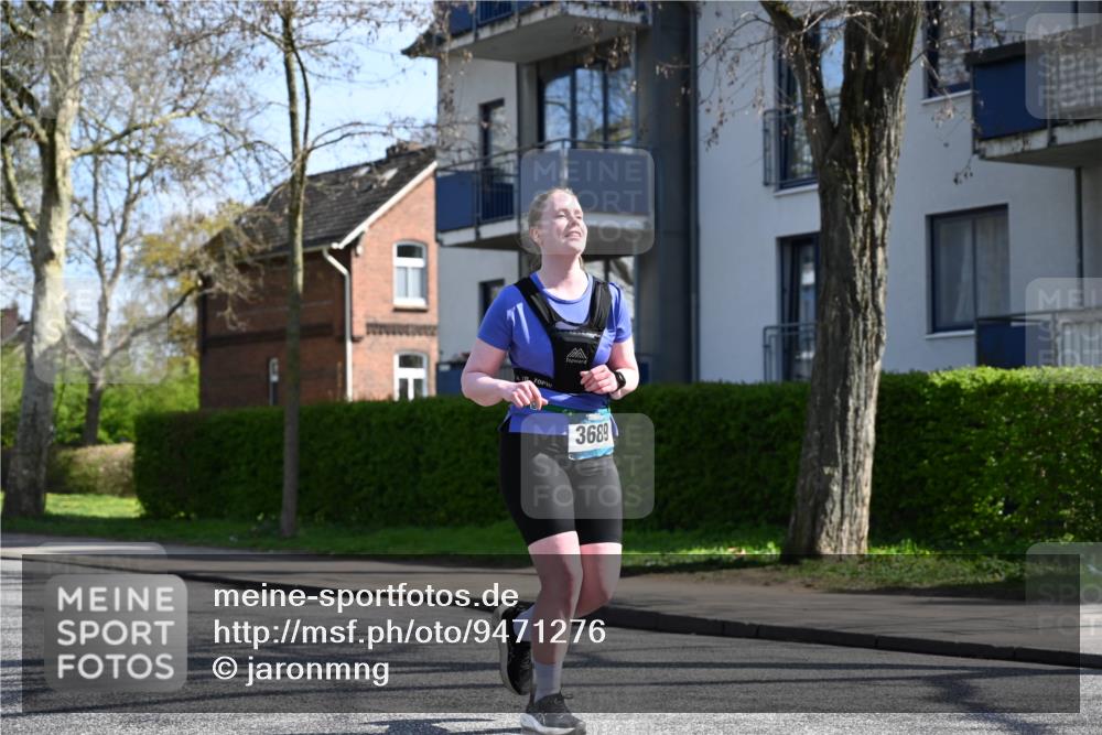 12.04.2026 - 45. Internationalen Wilhelmsburger Insellauf J. Mangold http://msf.ph/oto/9471276 12.04.2026 11:25:24 Ziel 2025, 2542, 3168, 3775, 3253 meine-sportfotos.de