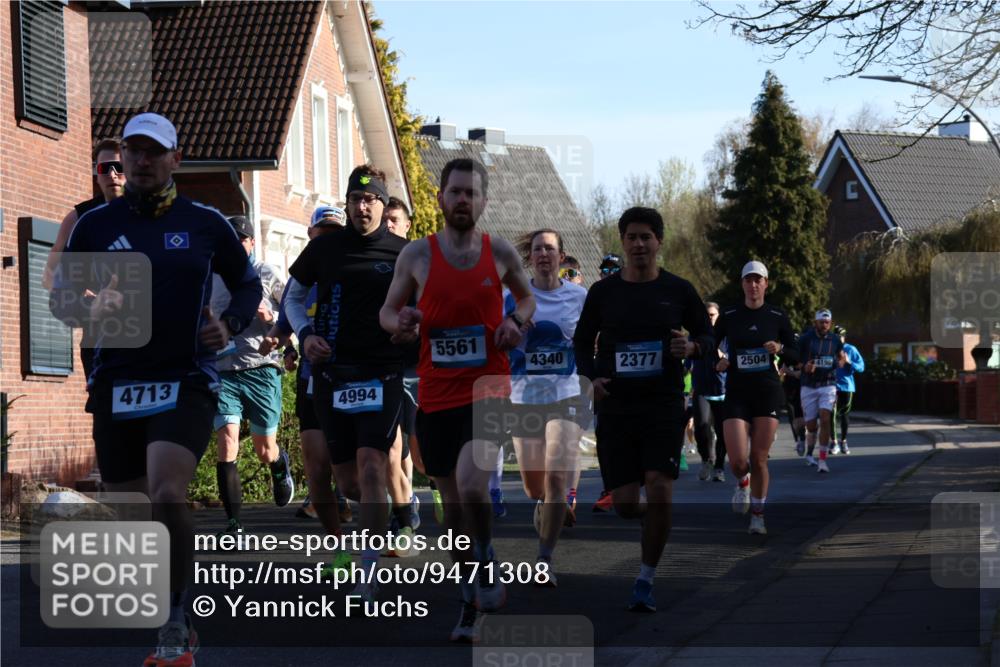 12.04.2026 - 45. Internationalen Wilhelmsburger Insellauf Yannick Fuchs http://msf.ph/oto/9471308 12.04.2026 08:55:56 Laufen 4713, 4994, 5561, 4340, 2377, 2504, 4190 meine-sportfotos.de
