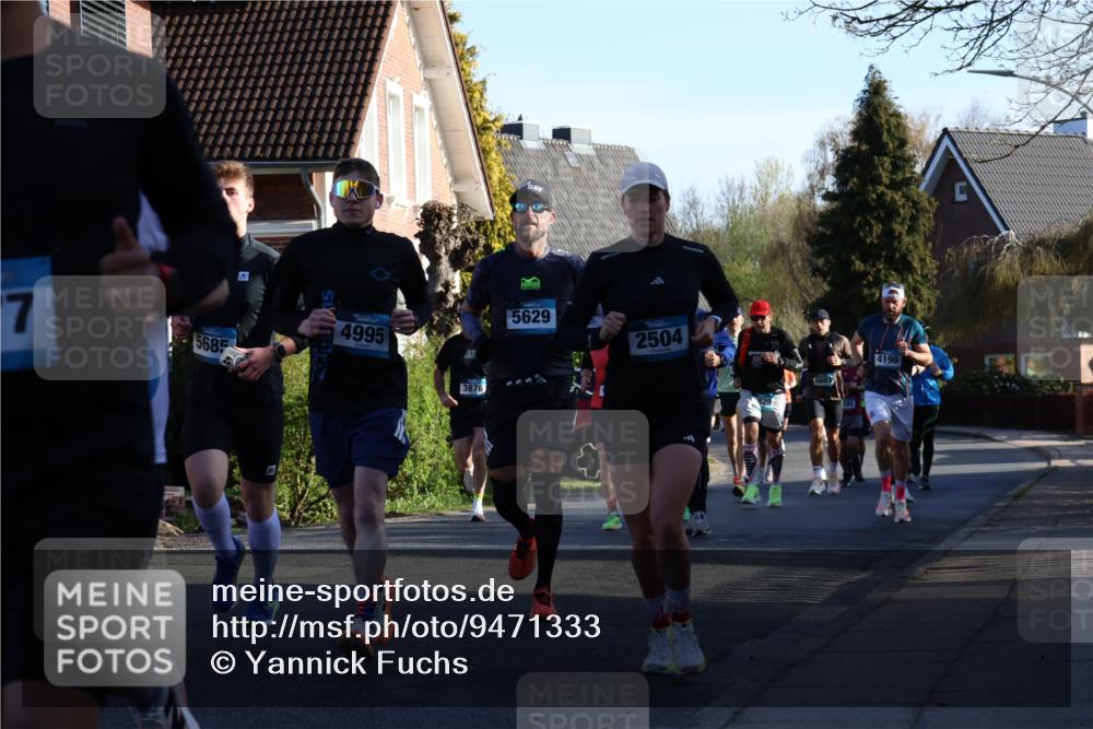 12.04.2026 - 45. Internationalen Wilhelmsburger Insellauf Yannick Fuchs http://msf.ph/oto/9471333 12.04.2026 08:55:59 Laufen 7, 5685, 4995, 3876, 5629, 2504, 660, 4190 meine-sportfotos.de