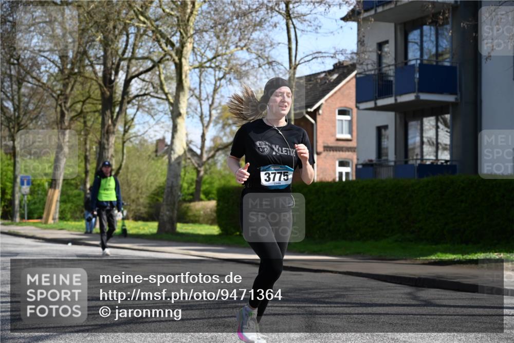 12.04.2026 - 45. Internationalen Wilhelmsburger Insellauf J. Mangold http://msf.ph/oto/9471364 12.04.2026 11:25:33 Ziel 2025, 2542, 3168, 3775, 3253, 2207 meine-sportfotos.de