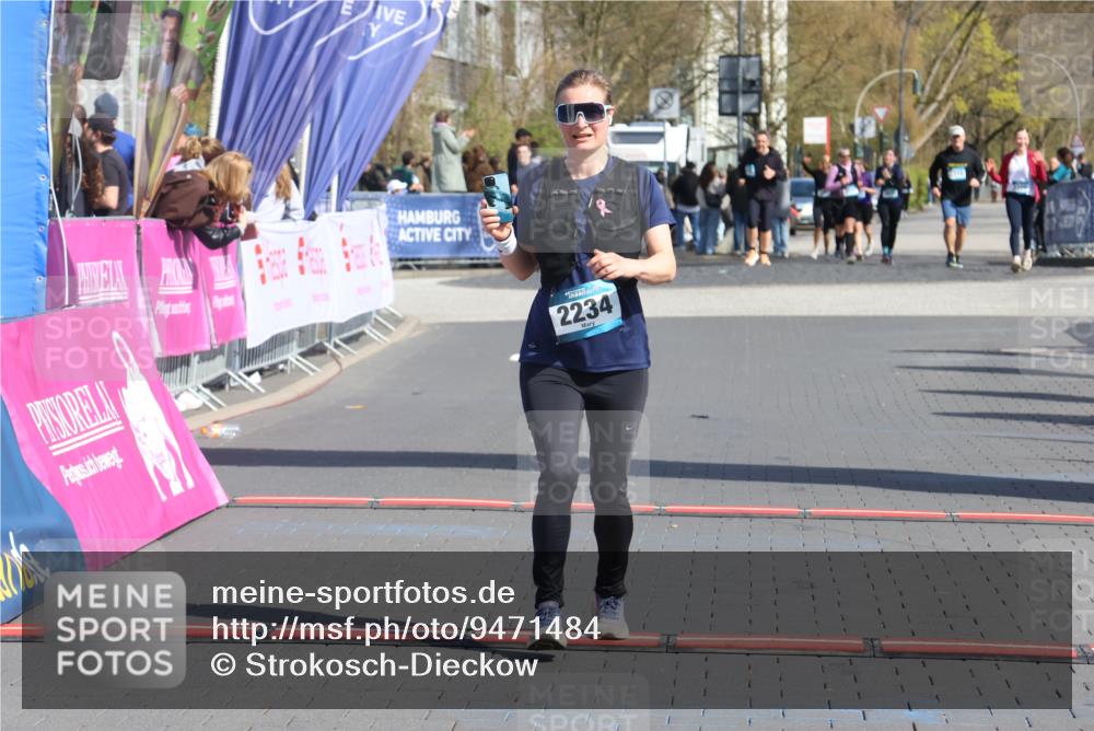 12.04.2026 - 45. Internationalen Wilhelmsburger Insellauf Strokosch-Dieckow http://msf.ph/oto/9471484 12.04.2026 11:28:07 Ziel 2234 meine-sportfotos.de