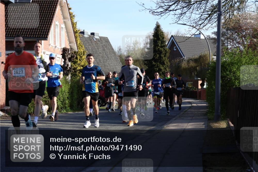 12.04.2026 - 45. Internationalen Wilhelmsburger Insellauf Yannick Fuchs http://msf.ph/oto/9471490 12.04.2026 08:56:11 Laufen 2627, 759, 5052, 348, 344, 4075, 2213, 4673, 5569 meine-sportfotos.de