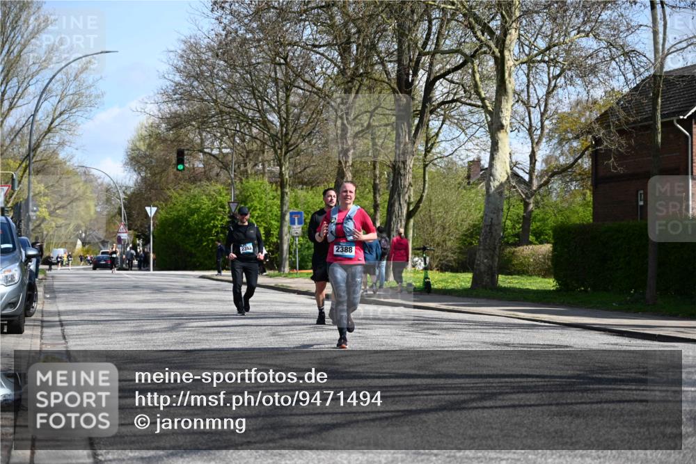12.04.2026 - 45. Internationalen Wilhelmsburger Insellauf J. Mangold http://msf.ph/oto/9471494 12.04.2026 11:26:06 Ziel 3253, 2207, 2388, 3122, 2353, 2523 meine-sportfotos.de