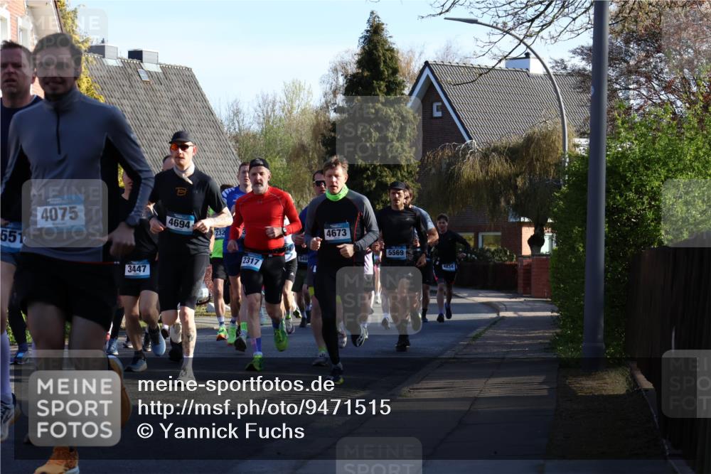 12.04.2026 - 45. Internationalen Wilhelmsburger Insellauf Yannick Fuchs http://msf.ph/oto/9471515 12.04.2026 08:56:13 Laufen 551, 4075, 3447, 4694, 232, 2317, 548, 4673, 5569, 4834 meine-sportfotos.de