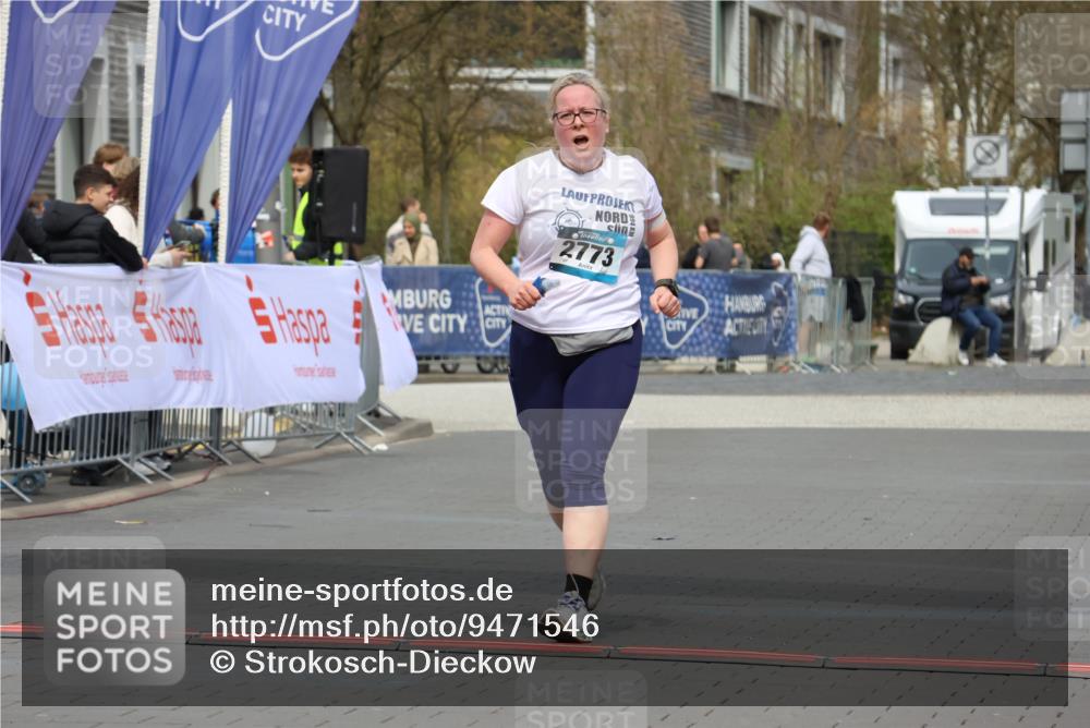12.04.2026 - 45. Internationalen Wilhelmsburger Insellauf Strokosch-Dieckow http://msf.ph/oto/9471546 12.04.2026 13:37:11 Ziel 2773 meine-sportfotos.de