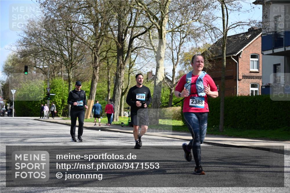12.04.2026 - 45. Internationalen Wilhelmsburger Insellauf J. Mangold http://msf.ph/oto/9471553 12.04.2026 11:26:08 Ziel 3253, 2207, 2388, 3122, 2353, 2523 meine-sportfotos.de