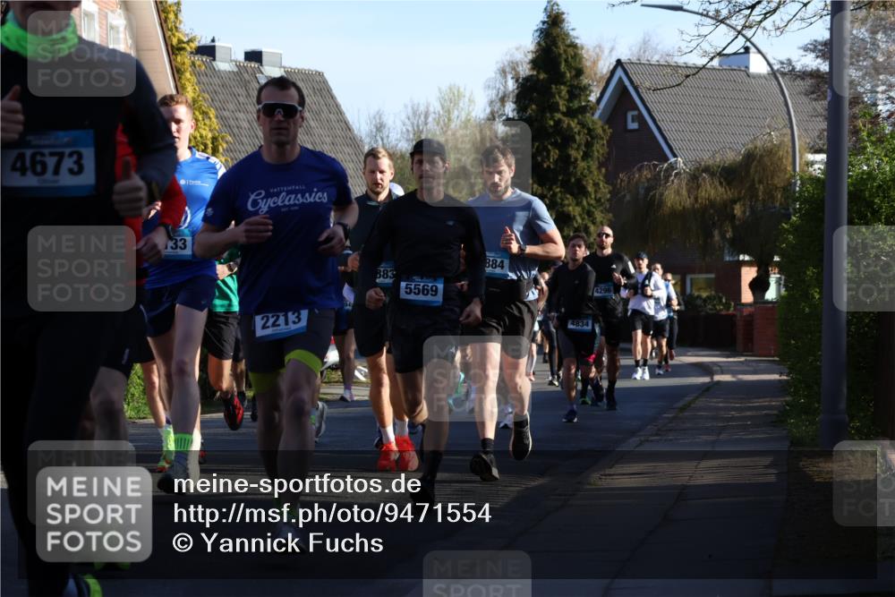12.04.2026 - 45. Internationalen Wilhelmsburger Insellauf Yannick Fuchs http://msf.ph/oto/9471554 12.04.2026 08:56:16 Laufen 4673, 133, 883, 5569, 2213, 884, 4834, 4296 meine-sportfotos.de