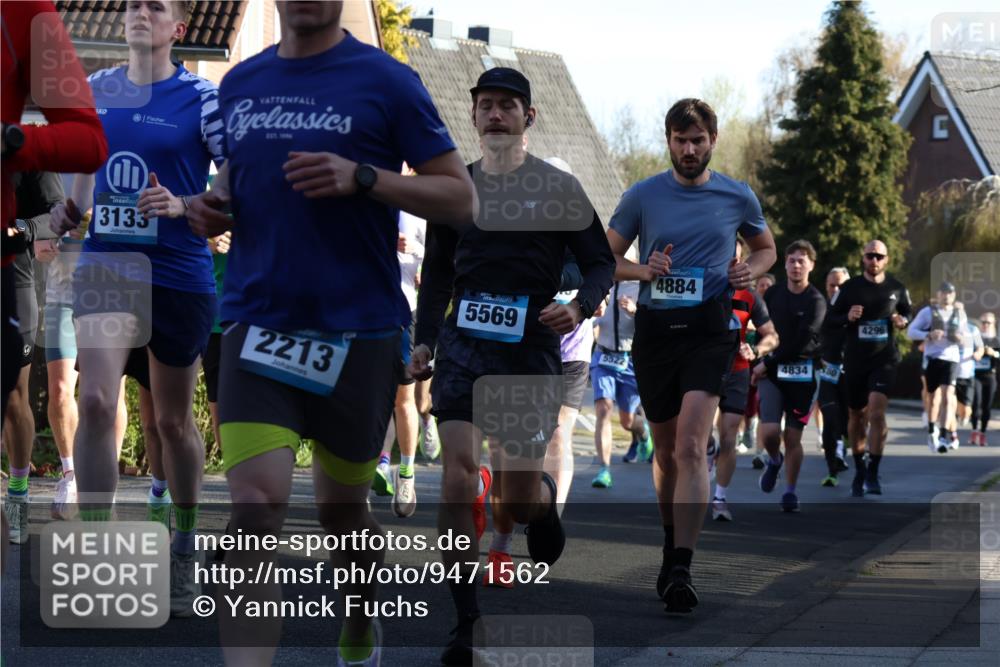 12.04.2026 - 45. Internationalen Wilhelmsburger Insellauf Yannick Fuchs http://msf.ph/oto/9471562 12.04.2026 08:56:17 Laufen 3133, 2213, 5569, 5522, 4884, 4834, 80, 4296 meine-sportfotos.de