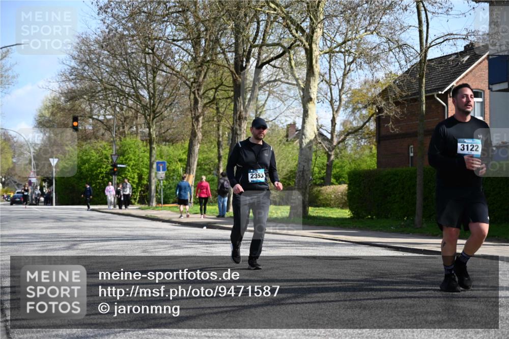 12.04.2026 - 45. Internationalen Wilhelmsburger Insellauf J. Mangold http://msf.ph/oto/9471587 12.04.2026 11:26:10 Ziel 3253, 2207, 2388, 3122, 2353, 2523 meine-sportfotos.de