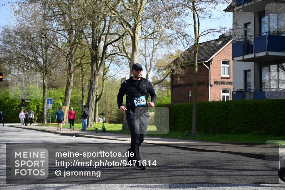 12.04.2026 - 45. Internationalen Wilhelmsburger Insellauf J. Mangold http://msf.ph/oto/9471614 12.04.2026 11:26:11 Ziel 3253, 2207, 2388, 3122, 2353, 2523 meine-sportfotos.de