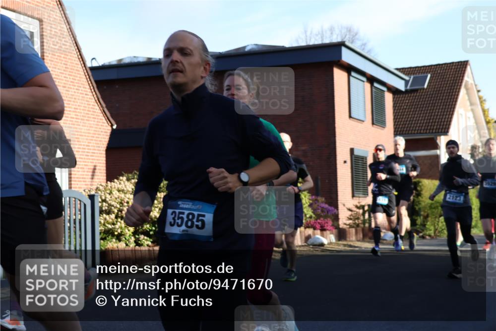 12.04.2026 - 45. Internationalen Wilhelmsburger Insellauf Yannick Fuchs http://msf.ph/oto/9471670 12.04.2026 08:56:26 Laufen 3585, 2123, 1929 meine-sportfotos.de