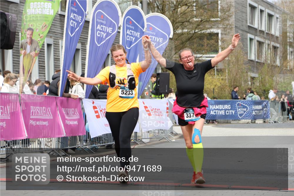 12.04.2026 - 45. Internationalen Wilhelmsburger Insellauf Strokosch-Dieckow http://msf.ph/oto/9471689 12.04.2026 13:36:40 Ziel 5233, 3376 meine-sportfotos.de