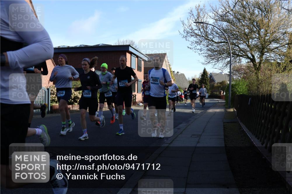 12.04.2026 - 45. Internationalen Wilhelmsburger Insellauf Yannick Fuchs http://msf.ph/oto/9471712 12.04.2026 08:56:29 Laufen 2265, 679, 3066, 3065, 3605, 4214, 3905 meine-sportfotos.de