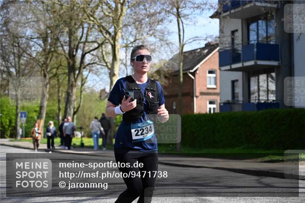12.04.2026 - 45. Internationalen Wilhelmsburger Insellauf J. Mangold http://msf.ph/oto/9471738 12.04.2026 11:27:24 Ziel 2234, 2309, 2310, 2237, 2140, 5831, 2511, 2512, 2352 meine-sportfotos.de