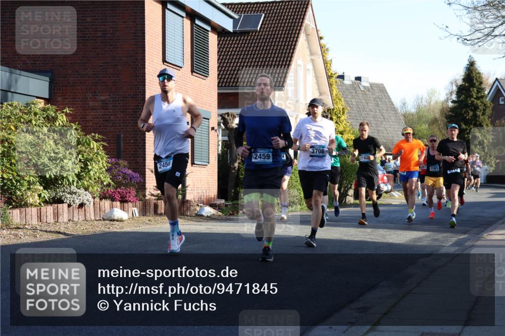 12.04.2026 - 45. Internationalen Wilhelmsburger Insellauf Yannick Fuchs http://msf.ph/oto/9471845 12.04.2026 08:56:39 Laufen 2456, 2459, 3708, 2192, 2181 meine-sportfotos.de
