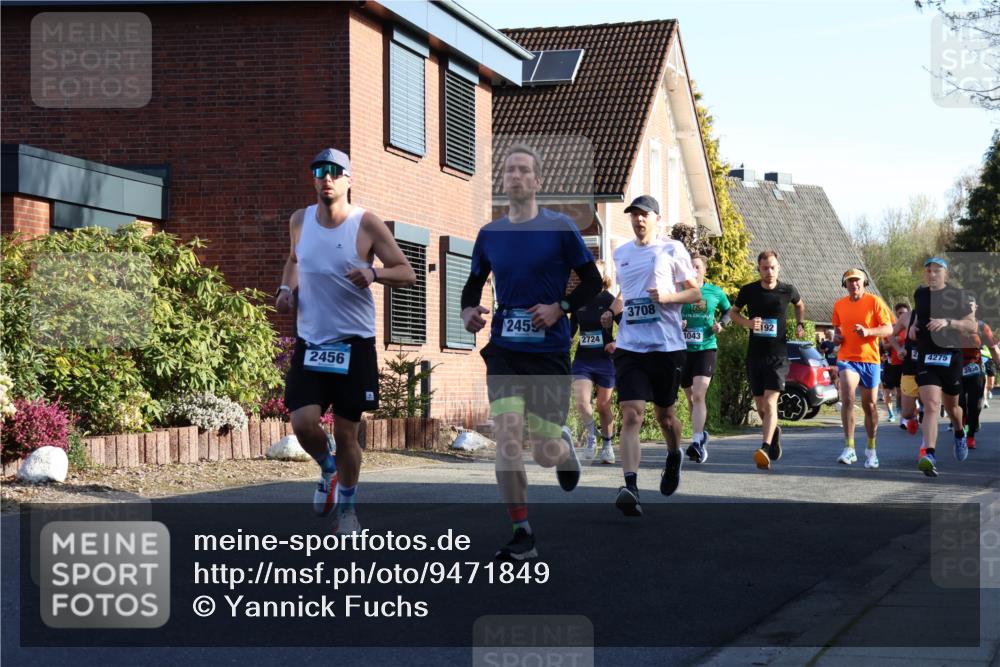 12.04.2026 - 45. Internationalen Wilhelmsburger Insellauf Yannick Fuchs http://msf.ph/oto/9471849 12.04.2026 08:56:40 Laufen 2456, 2459, 2724, 3708, 17, 192, 1043, 24275, 3956 meine-sportfotos.de