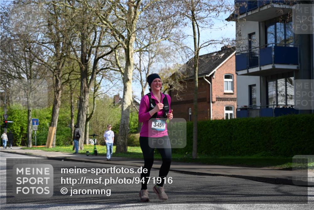 12.04.2026 - 45. Internationalen Wilhelmsburger Insellauf J. Mangold http://msf.ph/oto/9471916 12.04.2026 11:27:55 Ziel 2309, 2310, 2237, 2140, 5831, 2511, 2512, 2352, 3451, 4668, 4668, 2297 meine-sportfotos.de