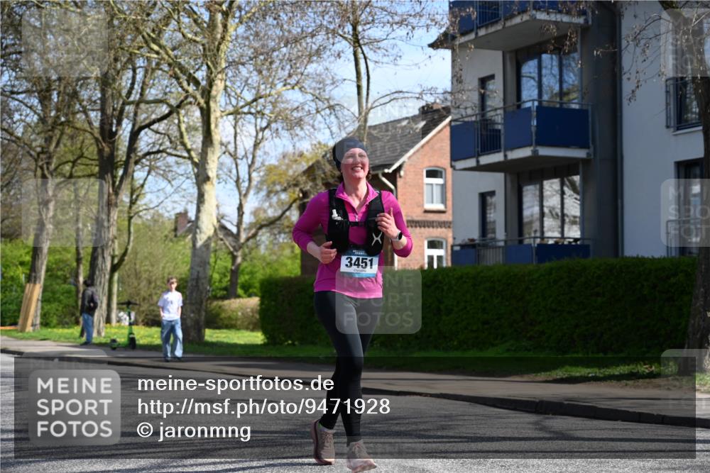 12.04.2026 - 45. Internationalen Wilhelmsburger Insellauf J. Mangold http://msf.ph/oto/9471928 12.04.2026 11:27:56 Ziel 2309, 2310, 2237, 2140, 5831, 2511, 2512, 2352, 3451, 4668, 2297 meine-sportfotos.de