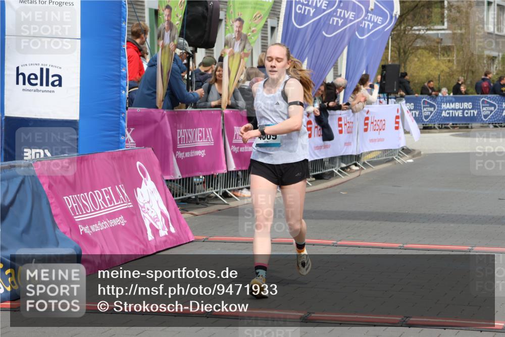 12.04.2026 - 45. Internationalen Wilhelmsburger Insellauf Strokosch-Dieckow http://msf.ph/oto/9471933 12.04.2026 12:52:53 Ziel 4609 meine-sportfotos.de