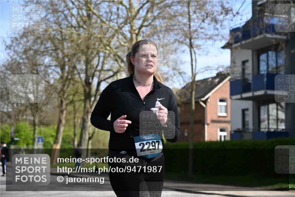 12.04.2026 - 45. Internationalen Wilhelmsburger Insellauf J. Mangold http://msf.ph/oto/9471987 12.04.2026 11:28:23 Ziel 2297, 2429, 2342, 2109 meine-sportfotos.de