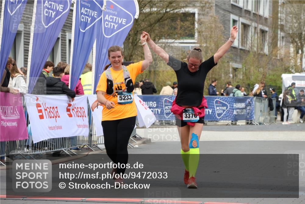 12.04.2026 - 45. Internationalen Wilhelmsburger Insellauf Strokosch-Dieckow http://msf.ph/oto/9472033 12.04.2026 13:36:39 Ziel 5233, 3376 meine-sportfotos.de