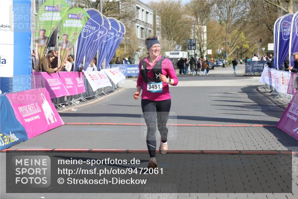12.04.2026 - 45. Internationalen Wilhelmsburger Insellauf Strokosch-Dieckow http://msf.ph/oto/9472061 12.04.2026 11:28:30 Ziel 3451 meine-sportfotos.de