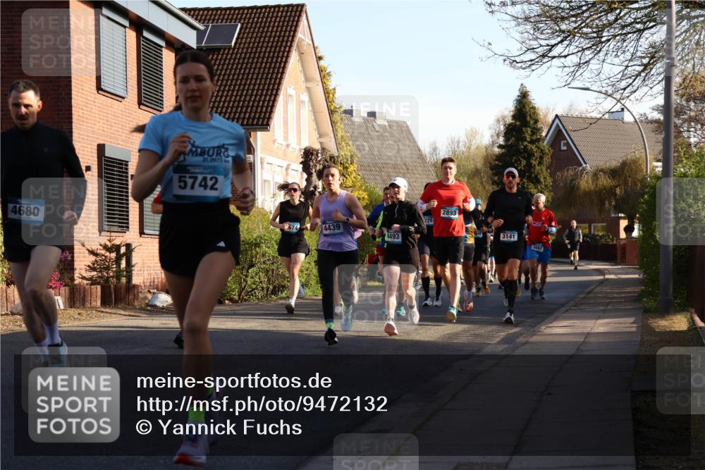 12.04.2026 - 45. Internationalen Wilhelmsburger Insellauf Yannick Fuchs http://msf.ph/oto/9472132 12.04.2026 08:57:03 Laufen 4680, 21, 0975, 5742, 674, 4439, 4493, 229, 2893, 3141, 3662 meine-sportfotos.de