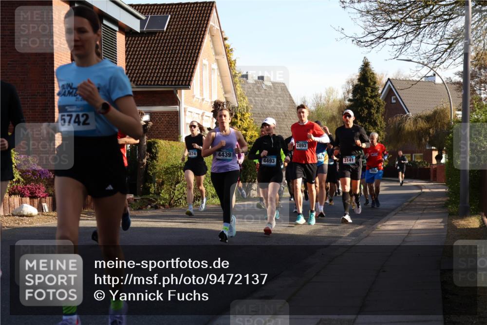 12.04.2026 - 45. Internationalen Wilhelmsburger Insellauf Yannick Fuchs http://msf.ph/oto/9472137 12.04.2026 08:57:03 Laufen 21090, 5742, 2893, 4674, 4439, 4493, 048, 3141 meine-sportfotos.de