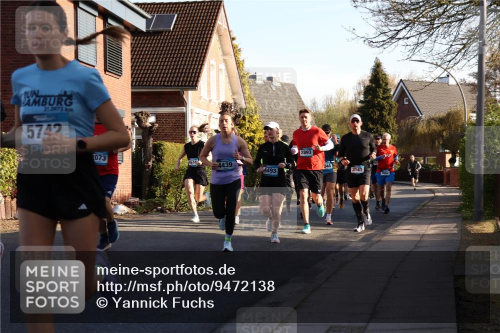 12.04.2026 - 45. Internationalen Wilhelmsburger Insellauf Yannick Fuchs http://msf.ph/oto/9472138 12.04.2026 08:57:03 Laufen 21, 0975, 5742, 073, 4674, 4439, 4493, 2893, 048, 40, 3141, 3662 meine-sportfotos.de
