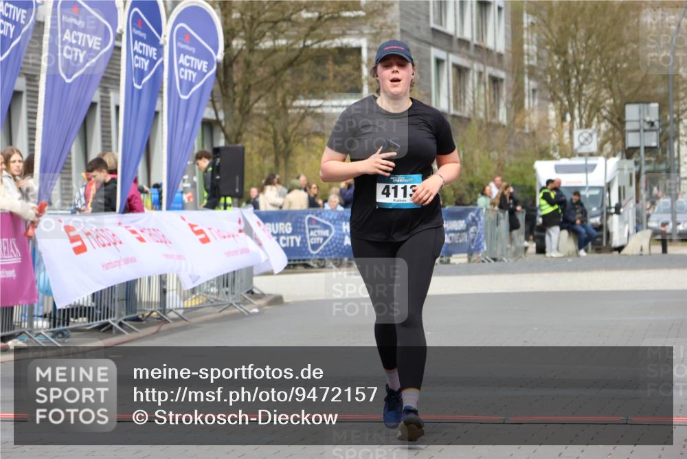 12.04.2026 - 45. Internationalen Wilhelmsburger Insellauf Strokosch-Dieckow http://msf.ph/oto/9472157 12.04.2026 13:36:00 Ziel 3282, 4113 meine-sportfotos.de