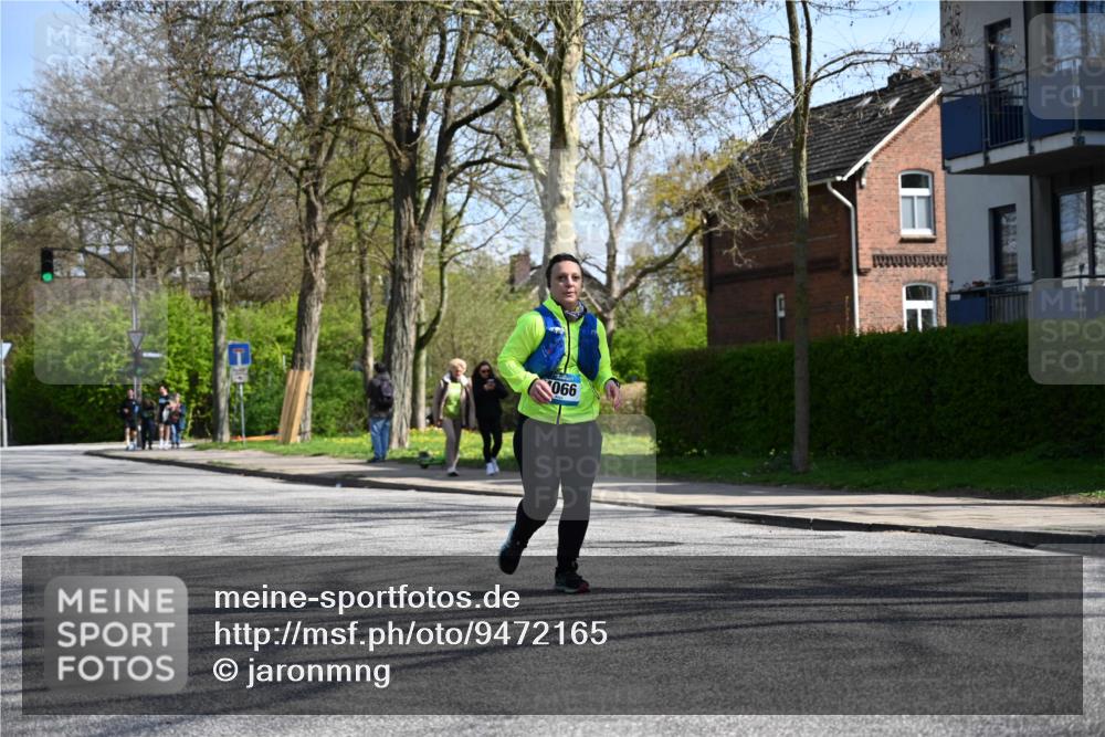 12.04.2026 - 45. Internationalen Wilhelmsburger Insellauf J. Mangold http://msf.ph/oto/9472165 12.04.2026 11:29:08 Ziel 2109, 4066, 3545, 4589 meine-sportfotos.de