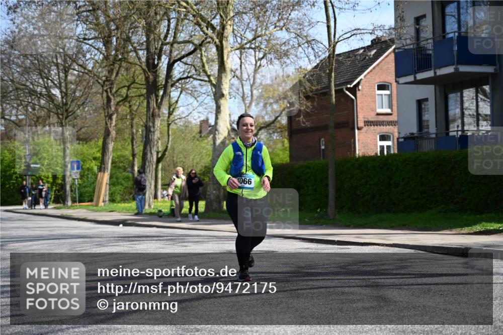 12.04.2026 - 45. Internationalen Wilhelmsburger Insellauf J. Mangold http://msf.ph/oto/9472175 12.04.2026 11:29:08 Ziel 2109, 4066, 3545, 4589 meine-sportfotos.de