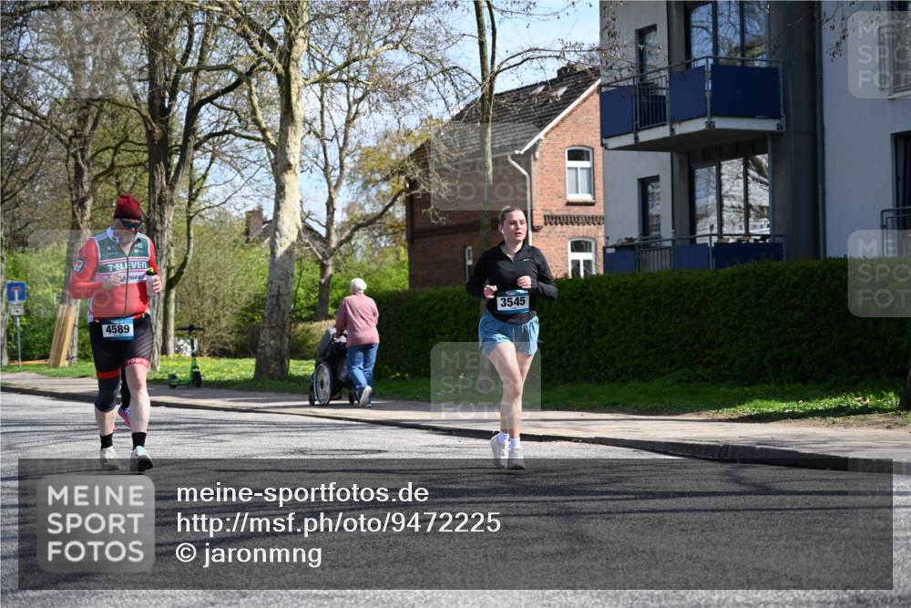 12.04.2026 - 45. Internationalen Wilhelmsburger Insellauf J. Mangold http://msf.ph/oto/9472225 12.04.2026 11:29:27 Ziel 4066, 3545, 4589, 4784, 3839 meine-sportfotos.de