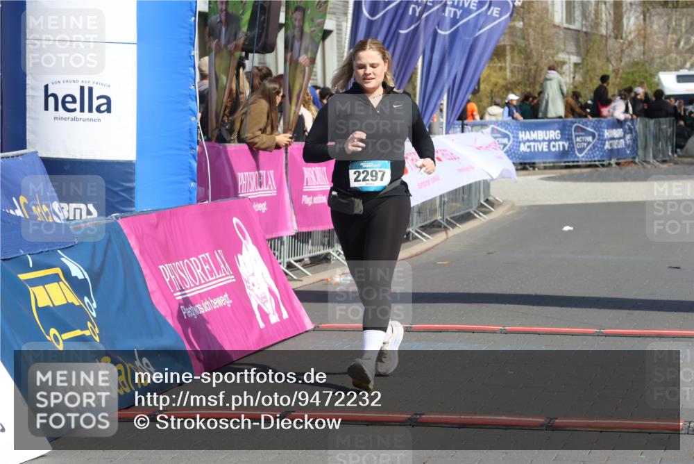 12.04.2026 - 45. Internationalen Wilhelmsburger Insellauf Strokosch-Dieckow http://msf.ph/oto/9472232 12.04.2026 11:28:56 Ziel 2297 meine-sportfotos.de