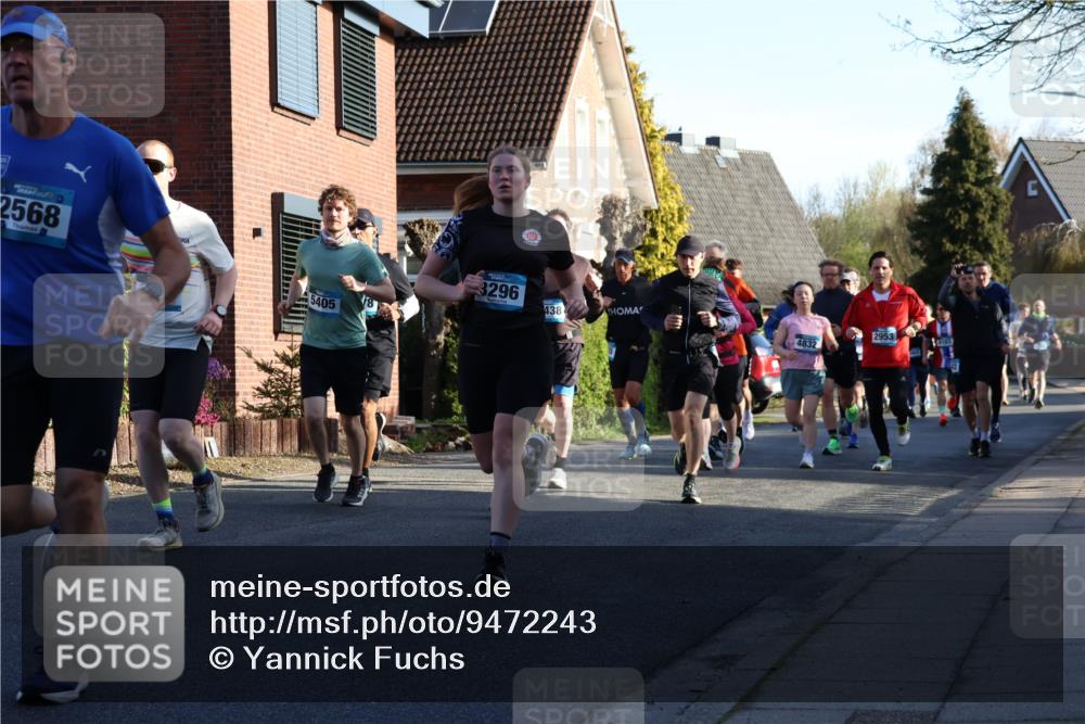 12.04.2026 - 45. Internationalen Wilhelmsburger Insellauf Yannick Fuchs http://msf.ph/oto/9472243 12.04.2026 08:57:11 Laufen 2568, 5405, 3296, 438, 4832, 2953 meine-sportfotos.de