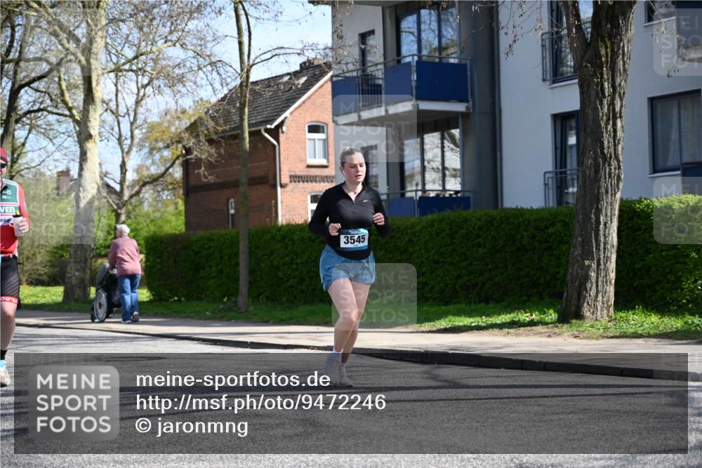 12.04.2026 - 45. Internationalen Wilhelmsburger Insellauf J. Mangold http://msf.ph/oto/9472246 12.04.2026 11:29:28 Ziel 4066, 3545, 4589, 4784, 3839 meine-sportfotos.de