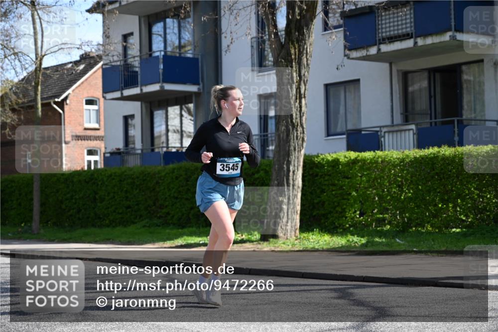 12.04.2026 - 45. Internationalen Wilhelmsburger Insellauf J. Mangold http://msf.ph/oto/9472266 12.04.2026 11:29:28 Ziel 4066, 3545, 4589, 4784, 3839 meine-sportfotos.de