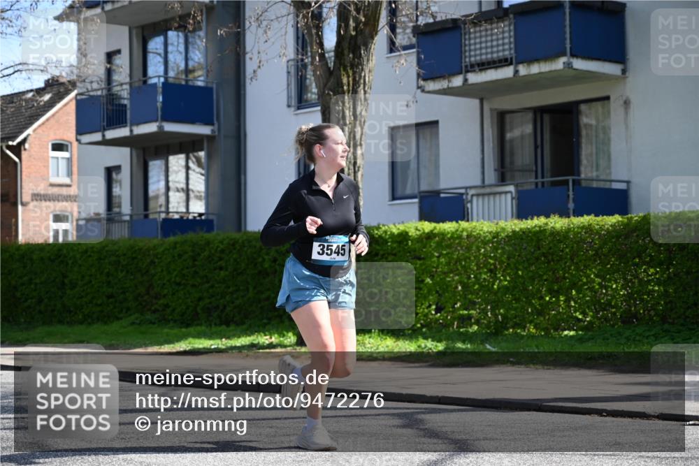 12.04.2026 - 45. Internationalen Wilhelmsburger Insellauf J. Mangold http://msf.ph/oto/9472276 12.04.2026 11:29:29 Ziel 4066, 3545, 4589, 4784, 3839 meine-sportfotos.de